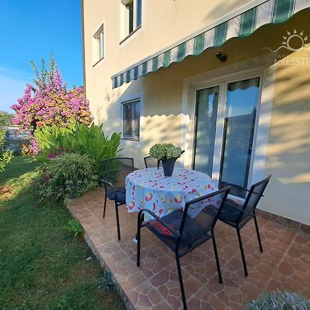 Bozica House With Apartments Murine Bagian luar foto
