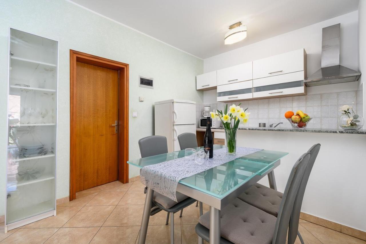 Bozica House With Apartments Murine Bagian luar foto