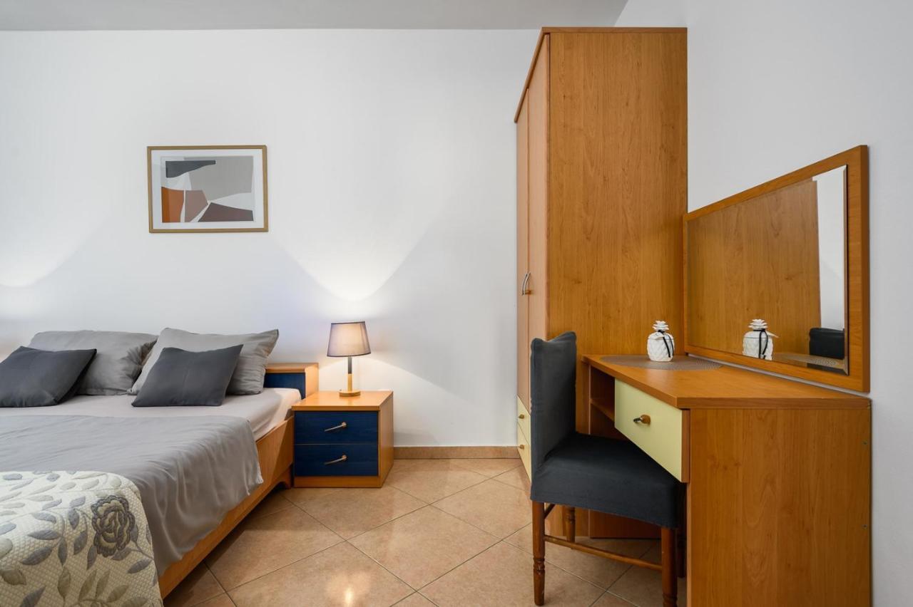 Bozica House With Apartments Murine Bagian luar foto