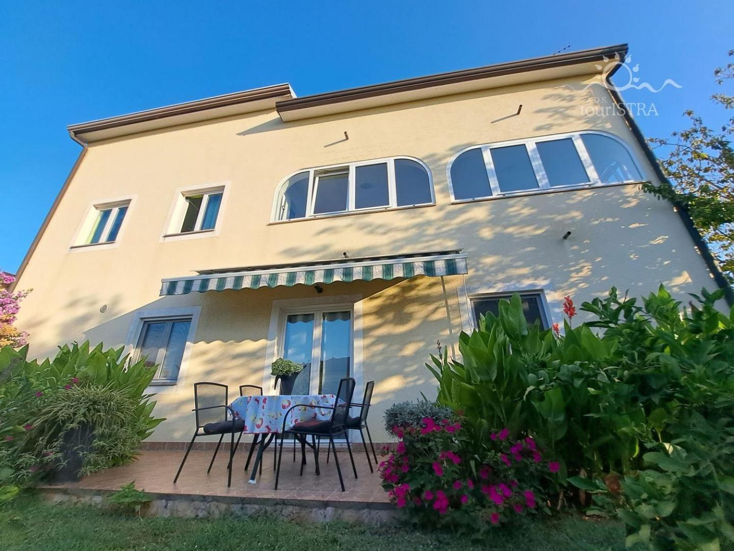 Bozica House With Apartments Murine Bagian luar foto